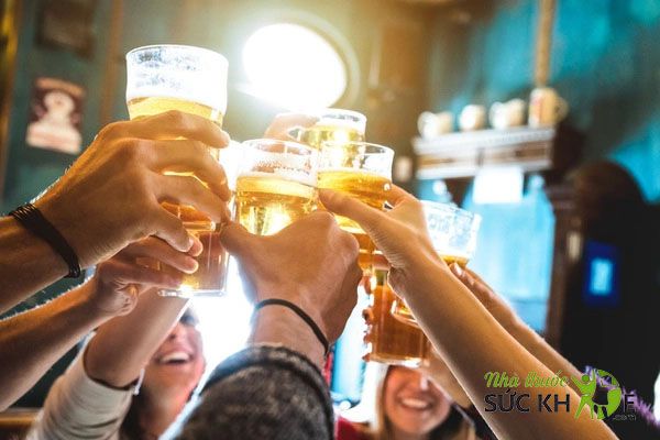 Uống nhiều chất gây cản trở quá trình đốt cháy mỡ thừa