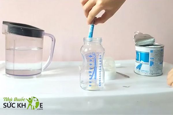 Pha lượng sữa ILDONG theo từng giai đoạn phát triển của bé