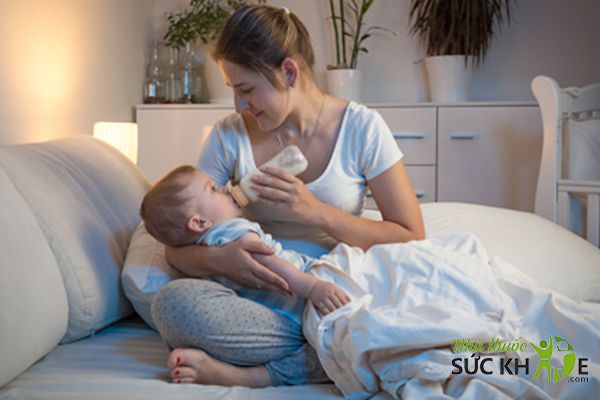 Chia uống sữa ngày và sữa đêm