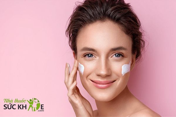 Kem dưỡng ẩm chứa thành phần cải thiện lão hóa