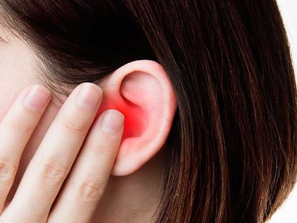 C&aacute;ch trị mụn trong lỗ tai