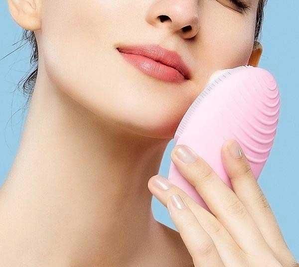 Cơ chế hoạt động của m&aacute;y rửa mặt