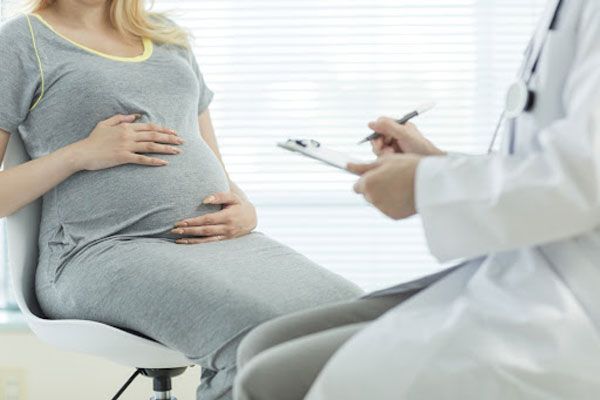 B&agrave; bầu n&ecirc;n đi kh&aacute;m b&aacute;c sĩ