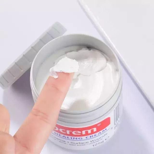 L&agrave;m dịu v&ugrave;ng da hư tổn, dưỡng ẩm cho da