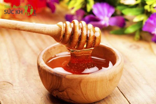 C&aacute;ch ph&aacute; nốt ruồi bằng tỏi kết hợp mật ong