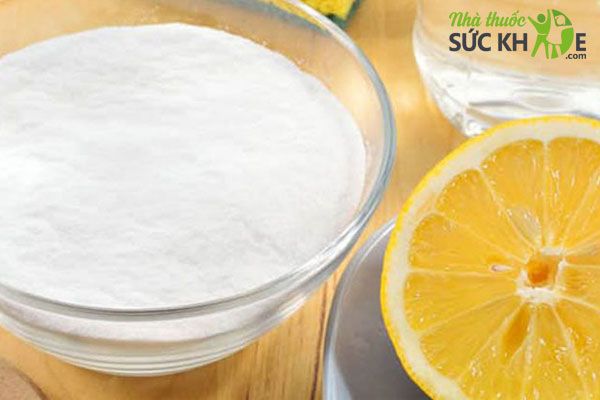 C&aacute;ch trị th&acirc;m n&aacute;ch bằng chanh v&agrave; đường