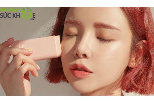 Kem chống nắng dạng thỏi l&agrave; g&igrave;?