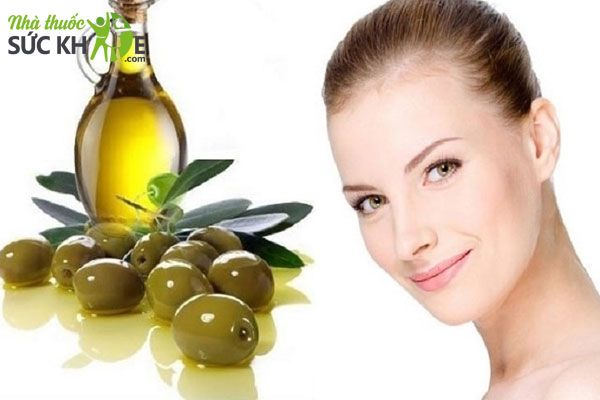 C&aacute;ch l&agrave;m nước tẩy trang tại nh&agrave; bằng dầu oliu&nbsp;