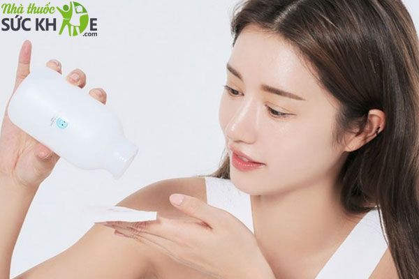 Nước tẩy trang tự l&agrave;m c&oacute; tốt kh&ocirc;ng