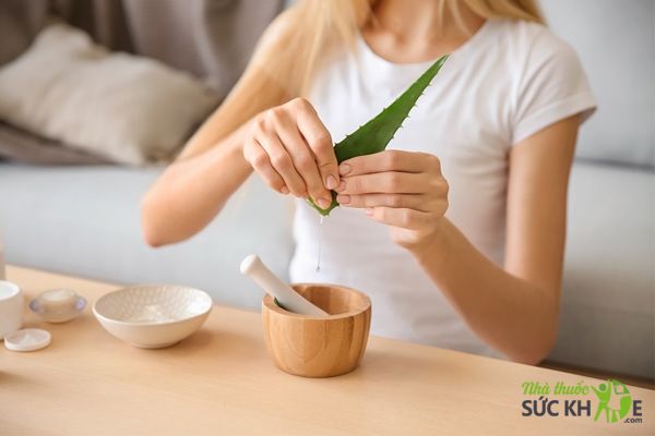 Ch&uacute; &yacute; đến th&agrave;nh phần trong xịt kho&aacute;ng