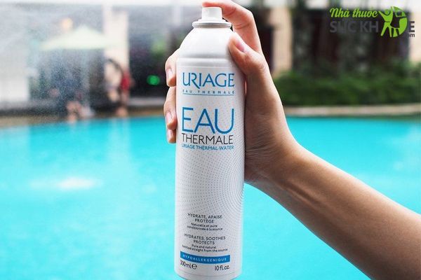 Xịt kho&aacute;ng cho da dầu mụn Uriage Thermal Water