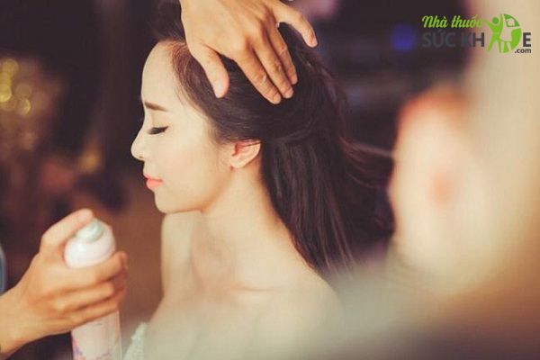 Với những người trang điểm thường xuy&ecirc;n