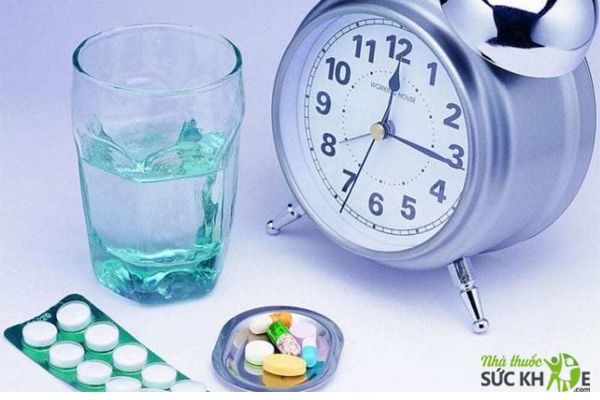 Thời điểm l&yacute; tưởng để uống Vitamin tổng hợp