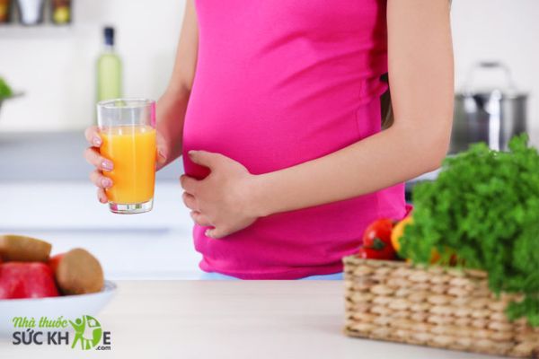 Bổ sung Vitamin C cho b&agrave; bầu