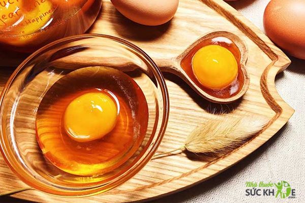 Thực phẩm chứa nhiều Vitamin D- Trứng g&agrave;
