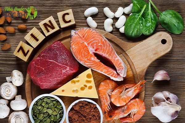 bổ sung kẽm cho trẻ biếng ăn