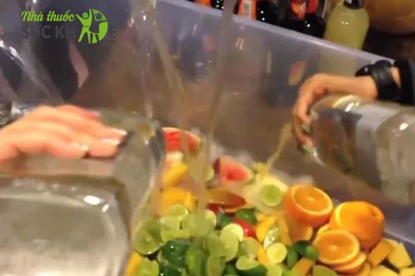 C&aacute;ch ng&acirc;m rượu hoa quả ng&agrave;y tết thơm ngon chuẩn vị&nbsp;