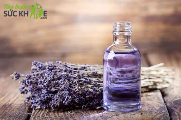 C&aacute;ch trị bỏng bằng tinh dầu oải hương