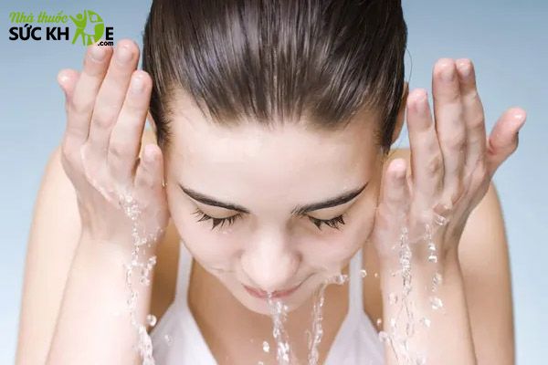 Đắp mask c&oacute; cần rửa lại kh&ocirc;ng?