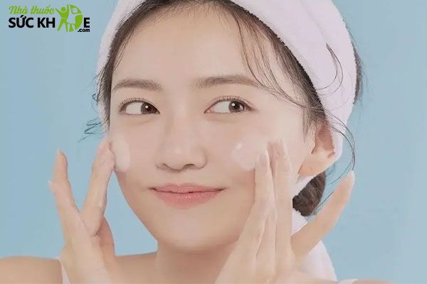 Cấp ẩm cho da sau khi tẩy da chết