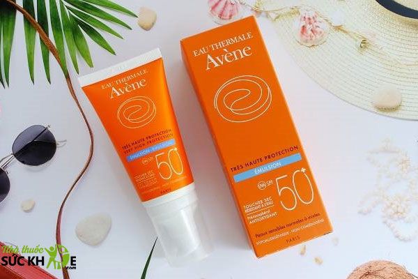 kem chống nắng avene cho da nhờn mụn Very High Protection Emulsion