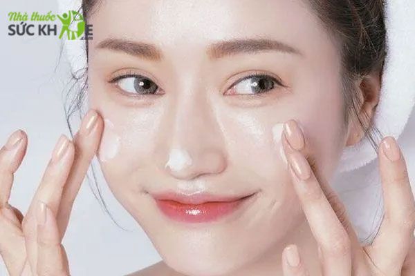 C&aacute;ch sử dụng kem chống nắng kiềm dầu đ&uacute;ng chuẩn