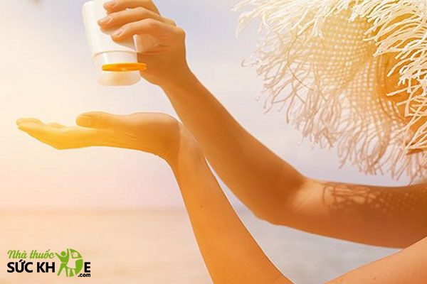 C&aacute;c h&atilde;ng kem chống nắng Ph&aacute;p c&oacute; c&ocirc;ng thức dịu nhẹ, an to&agrave;n cho da