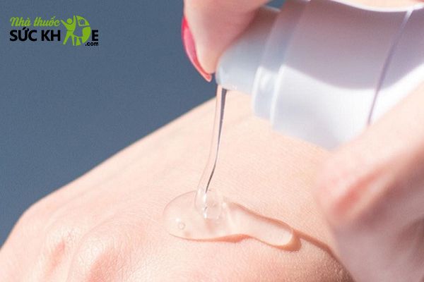 Sữa rửa mặt dạng Gel l&agrave; dẫn xuất của sữa rửa mặt trong suốt