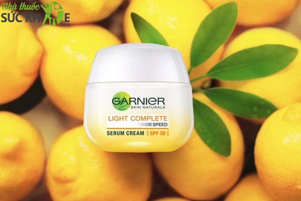 Kem dưỡng Garnier Light Complete Speed SPF30 PA+++