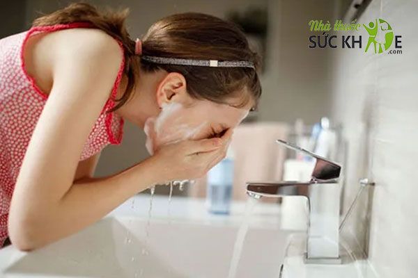 Ưu ti&ecirc;n sản phẩm kiềm dầu, ngừa mụn