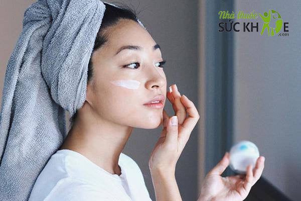 Lựa chọn sản phẩm ph&ugrave; hợp với loại da