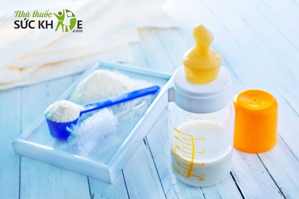 Đổi ho&agrave;n to&agrave;n sữa mới cho trẻ sơ sinh
