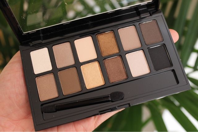 Phấn mắt Maybelline The Nudes Palette 12 màu