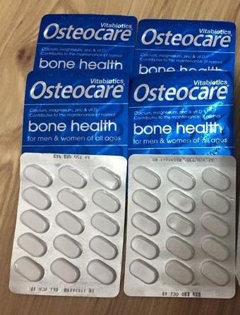 Canxi Osteocare dạng viên dùng được cho cả nam, nữ, người lớn và trẻ từ 4 tuổi trở lên 