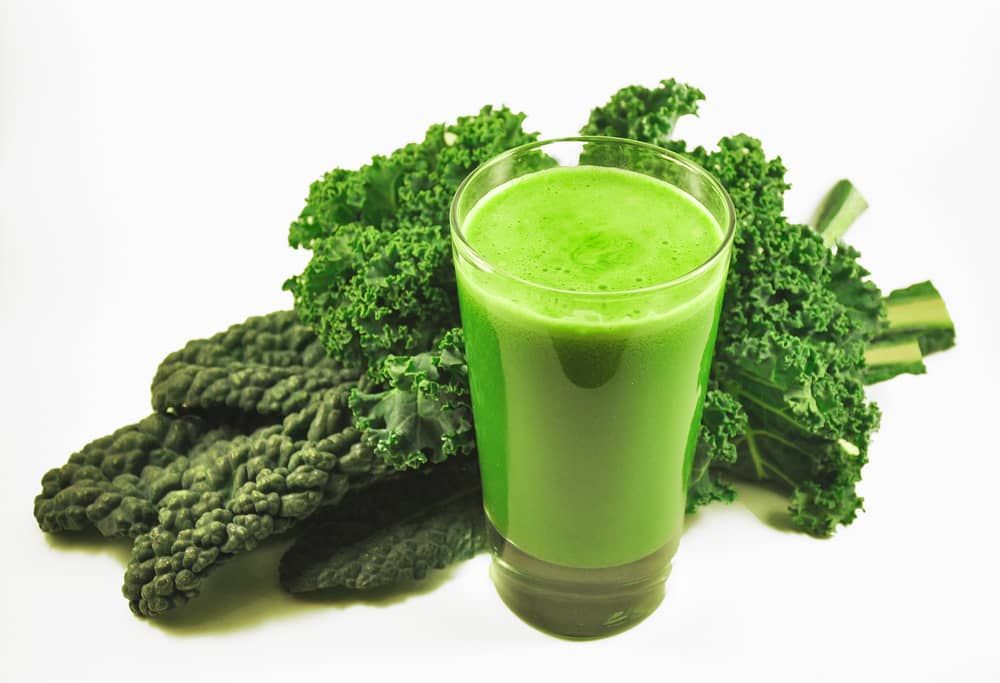 Sử dụng bột cải xoăn hữu cơ Kale hàng ngày giúp cải thiện các vấn đề về da như eczema và mụn, cho làn da khỏe đẹp hơn
