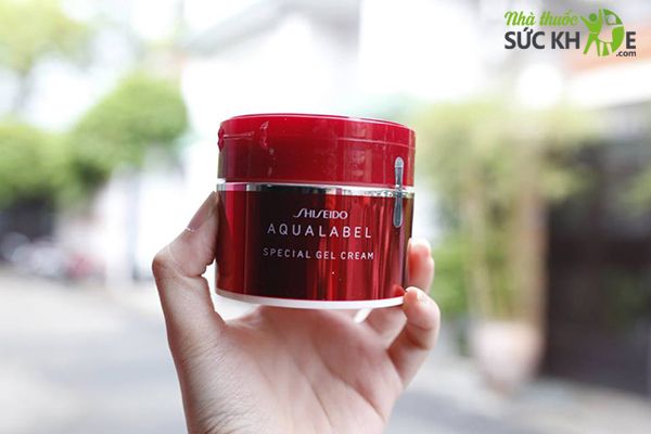 Tại sao cần bổ sung Kem dưỡng da Shiseido Aqualabel đỏ?