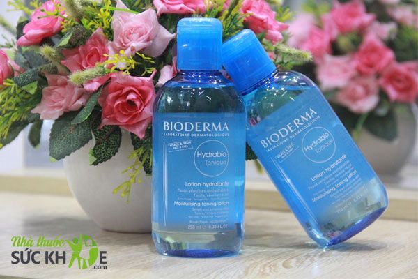 Nước hoa hồng Bioderma màu xanh Hydrabio Tonique  dành cho da hỗn hợp, da khô