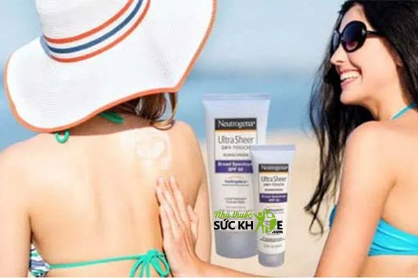 Kem chống nắng Neutrogena Ultra Sheer Dry-touch dễ dàng thấm vào da