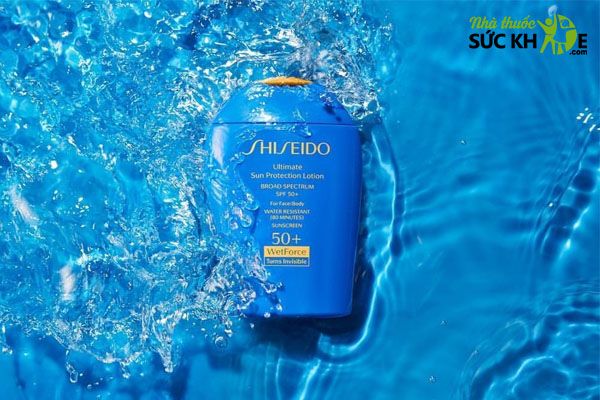 Kem chống nắng Shiseido Ultimate Sun Protection tạo cảm giác mát lạnh trên da