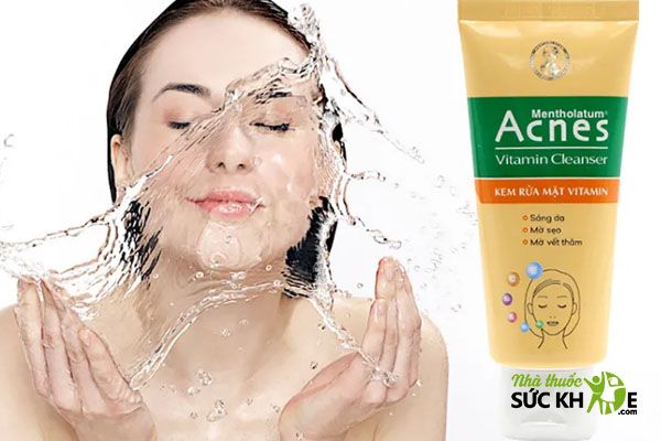 Sữa rửa mặt Acnes Vitamin Cleanser giúp da sáng mịn, khỏe mạnh