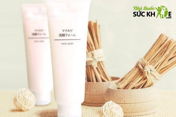  Sữa rửa mặt Muji Face Soap làm sạch dịu nhẹ, cho mọi loại da