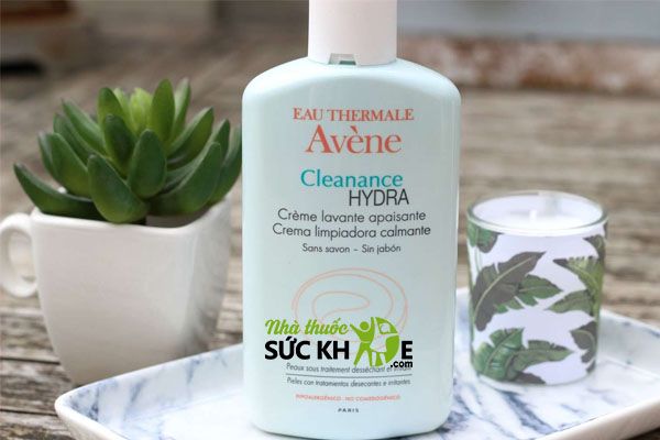 Sử dụng Sữa rửa mặt Avene Cleanance Hydra 2 lần sáng tối để làm sạch da