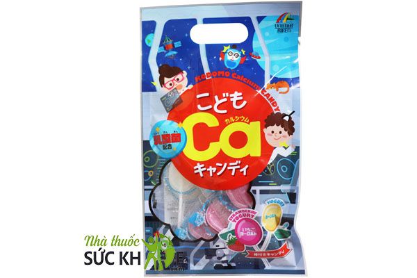 Kẹo mút Kodomo Unimat Riken màu xanh hỗ trợ bổ sung Canxi cho trẻ 