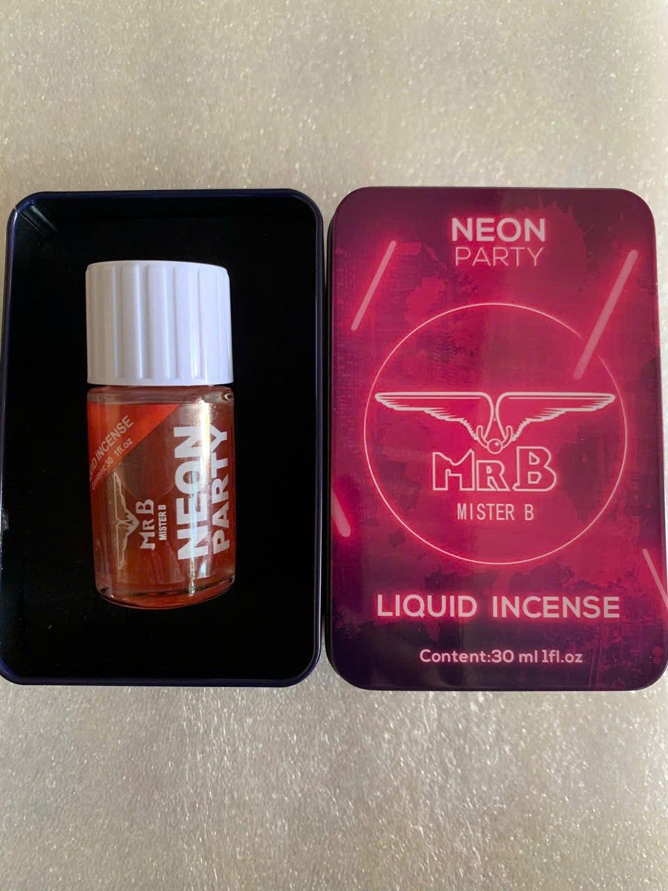 Chai h&iacute;t tăng kho&aacute;i cảm NEON PARTY 40ml