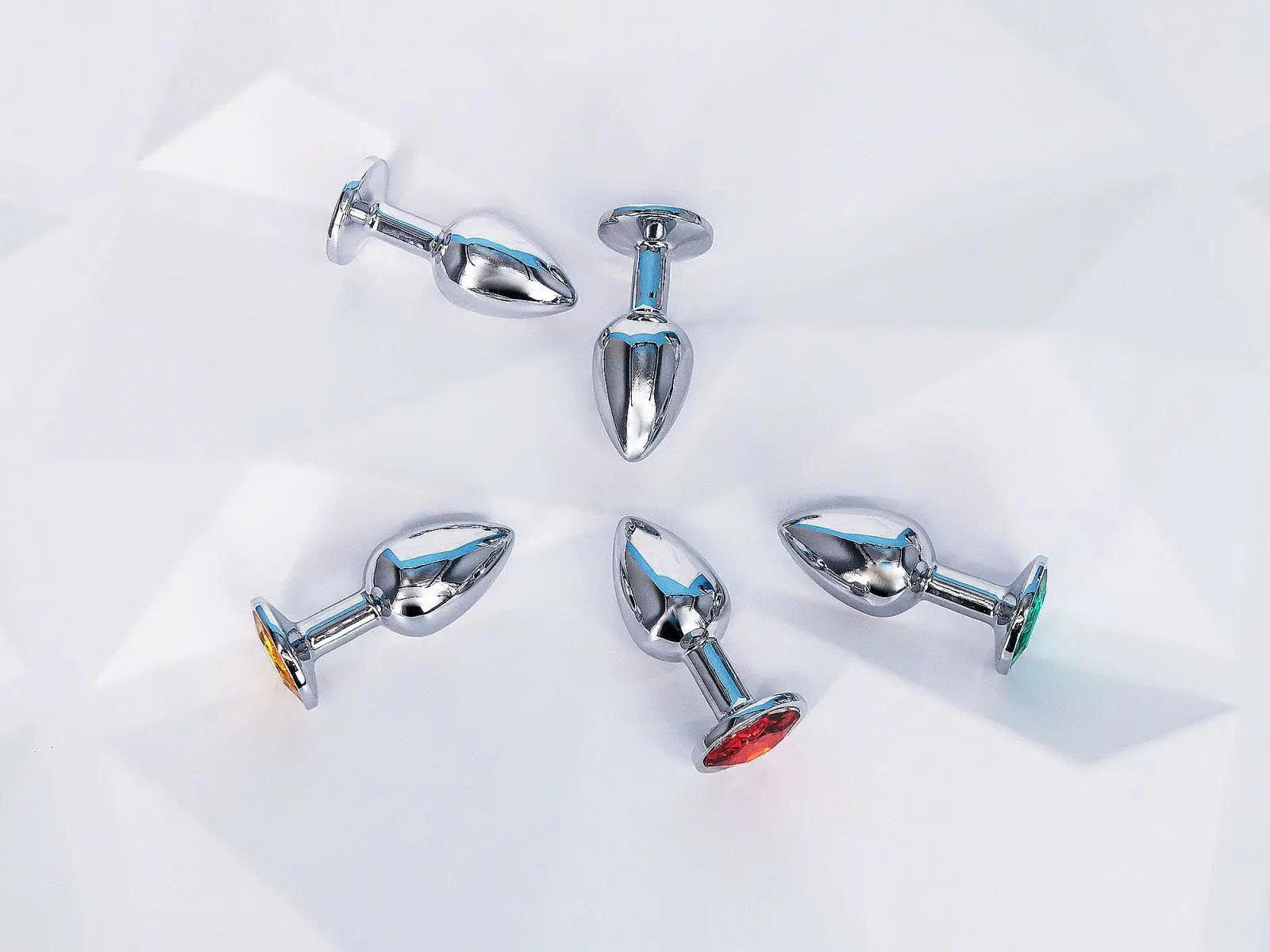Ph&iacute;ch cắm k&iacute;ch hậu Inox mini c&oacute; đế nhiều m&agrave;u sắc Ch&iacute;nh H&atilde;ng