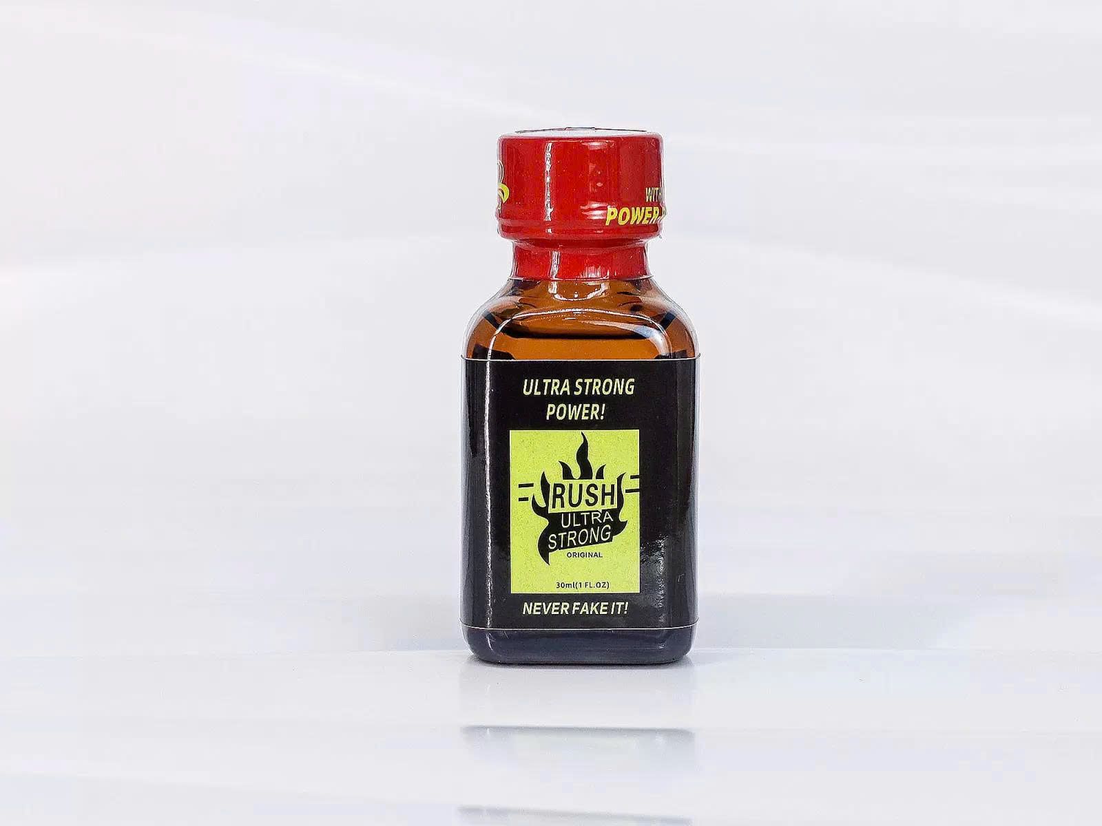 Chai h&iacute;t Rush Ultra Strong Power 30ml tăng cảm gi&aacute;c phấn kh&iacute;ch