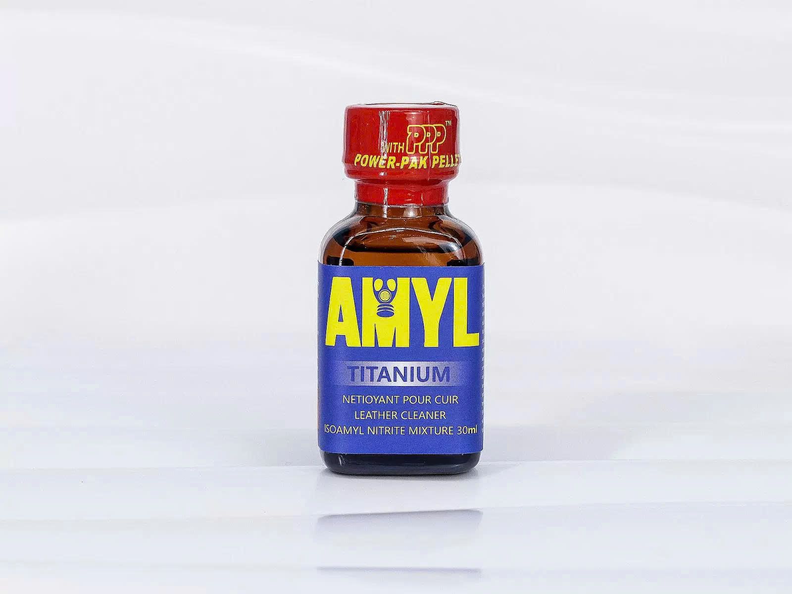 Chai h&iacute;t Amyl Titanium 30ml