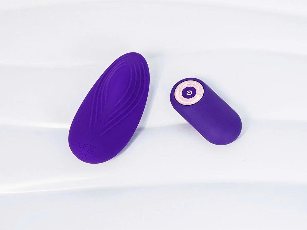 Lưỡi liếm rung k&iacute;ch th&iacute;ch điểm G Panty Vibe