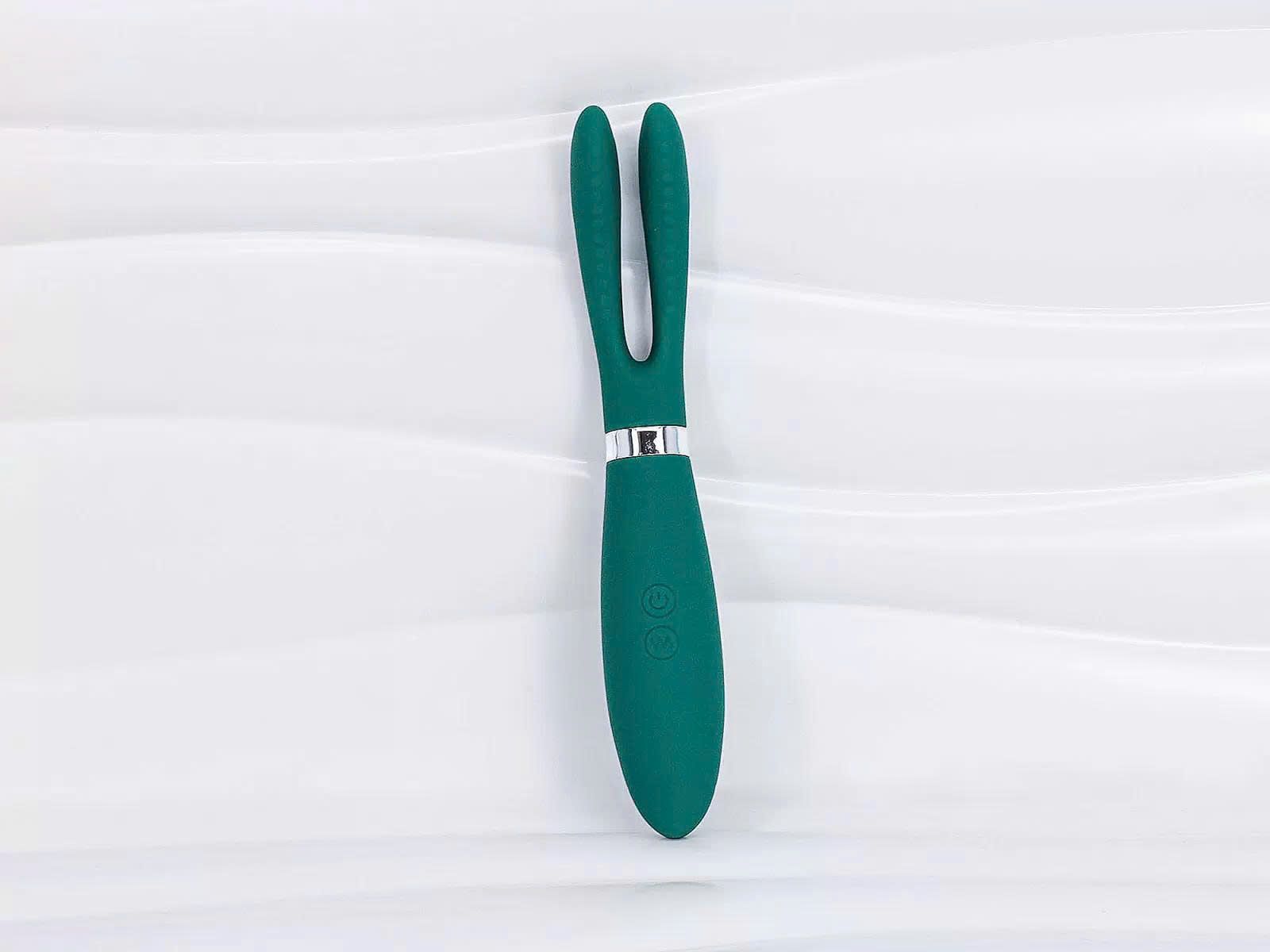 M&aacute;y massage t&igrave;nh y&ecirc;u tai thỏ rung k&iacute;ch th&iacute;ch kho&aacute;i cảm