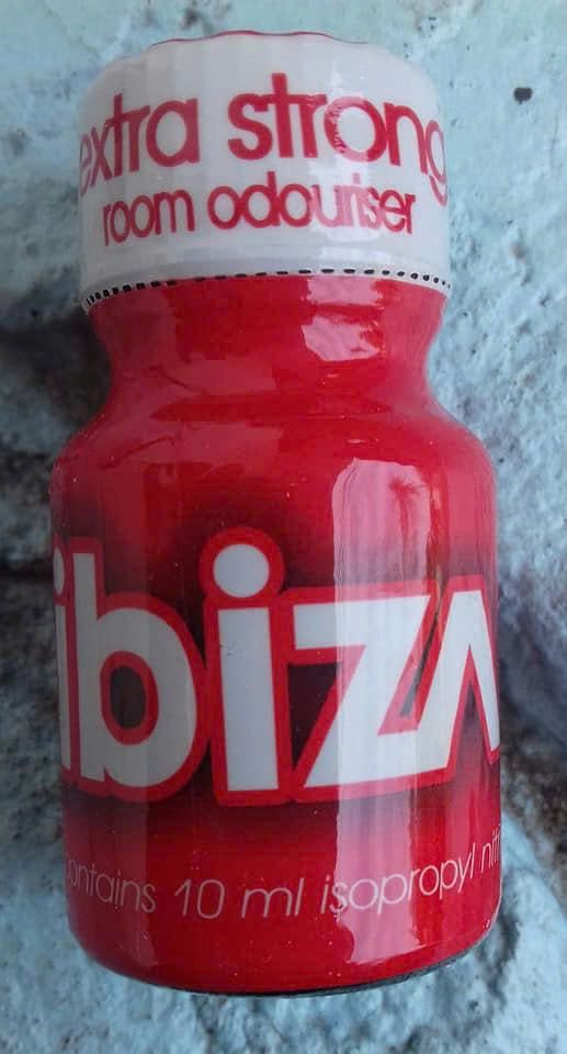 Chai h&iacute;t tăng kho&aacute;i cảm Popper PWD USA Ibiza